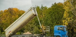 210-najczestsze-bledy-przy-wyborze-wywrotki-dla-firmy-budowlanej.webp